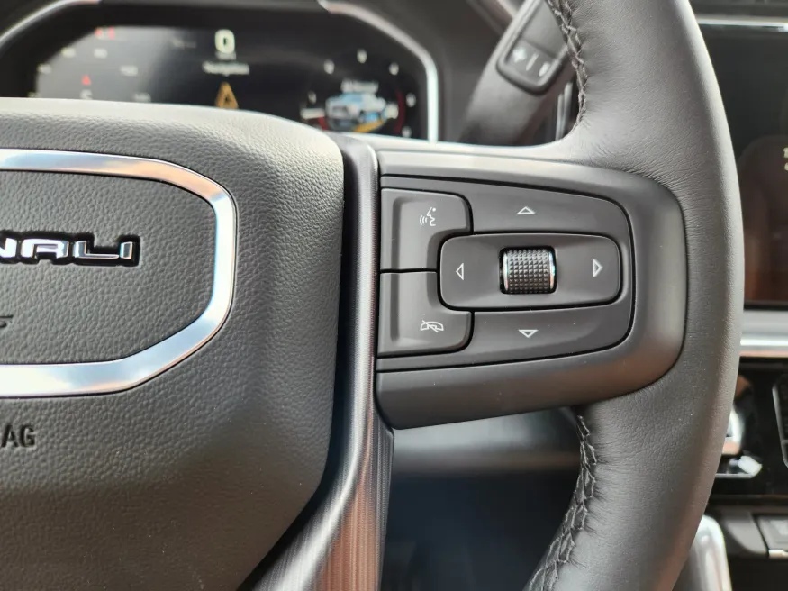 2026 GMC Sierra 3500HD Denali Ultimate | Photo 24 of 31