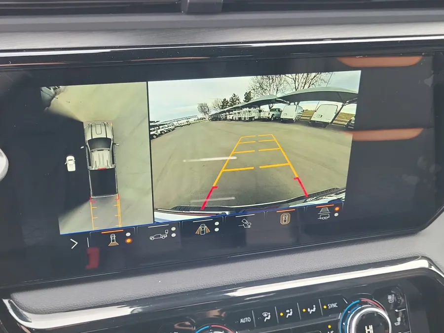 2026 GMC Sierra 2500HD AT4 | Photo 16 of 23