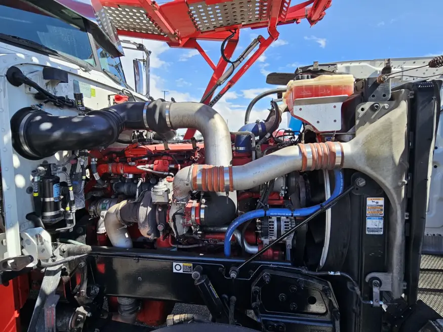 2018 Peterbilt 389 | Photo 19 of 35