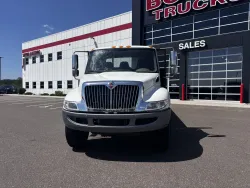 2018 International 4000 | Thumbnail Photo 2 of 18