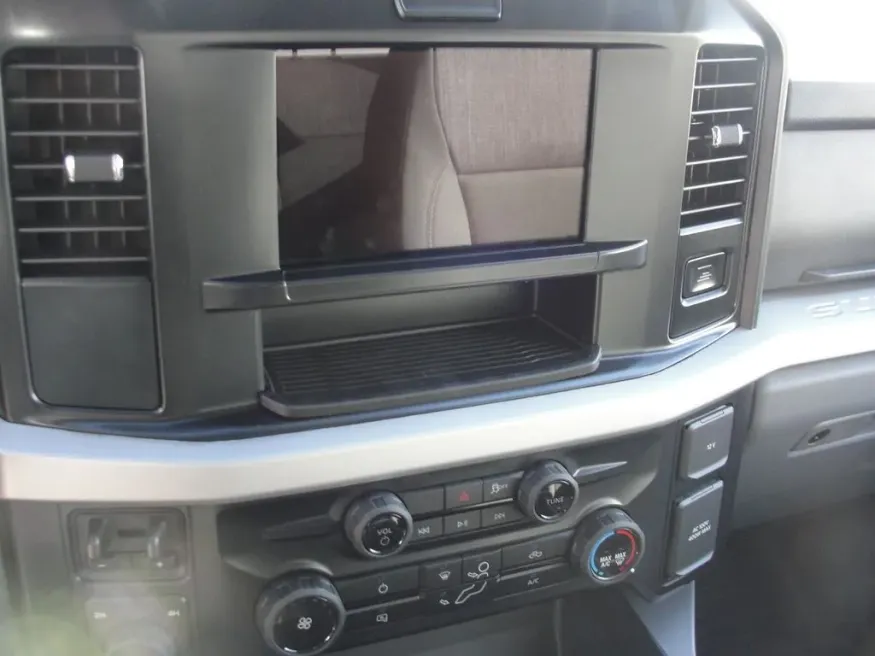 2026 Ford Super Duty F-350 XLT | Photo 20 of 24