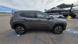 2024 Jeep Compass | Thumbnail Photo 4 of 29