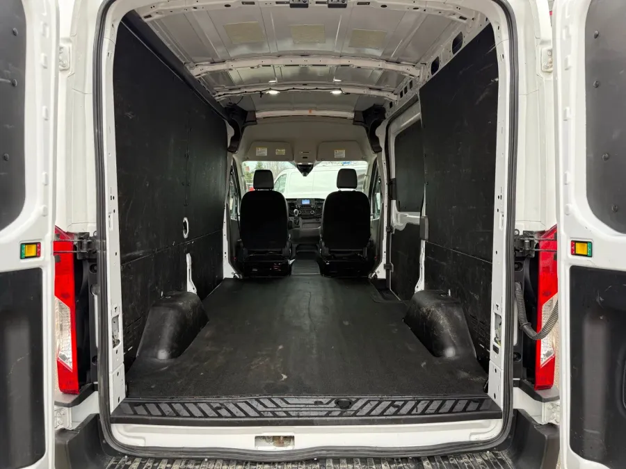 2023 Ford Transit-250 Base | Photo 11 of 20