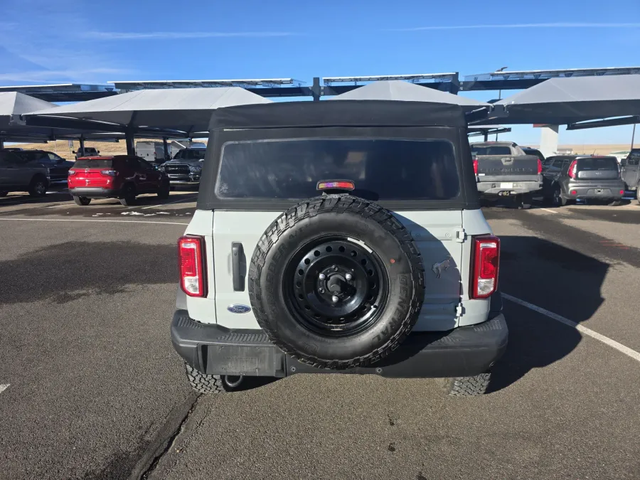 2022 Ford Bronco | Photo 2 of 23