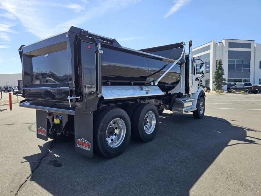 2025 Western Star 47X | Photo 4 of 18