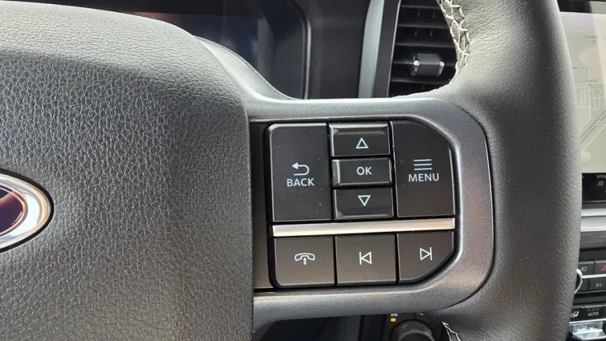 2026 Ford Super Duty F-250 | Photo 28 of 40