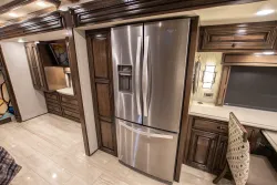 2019 Newmar Dutch Star 4369 | Thumbnail Photo 22 of 31