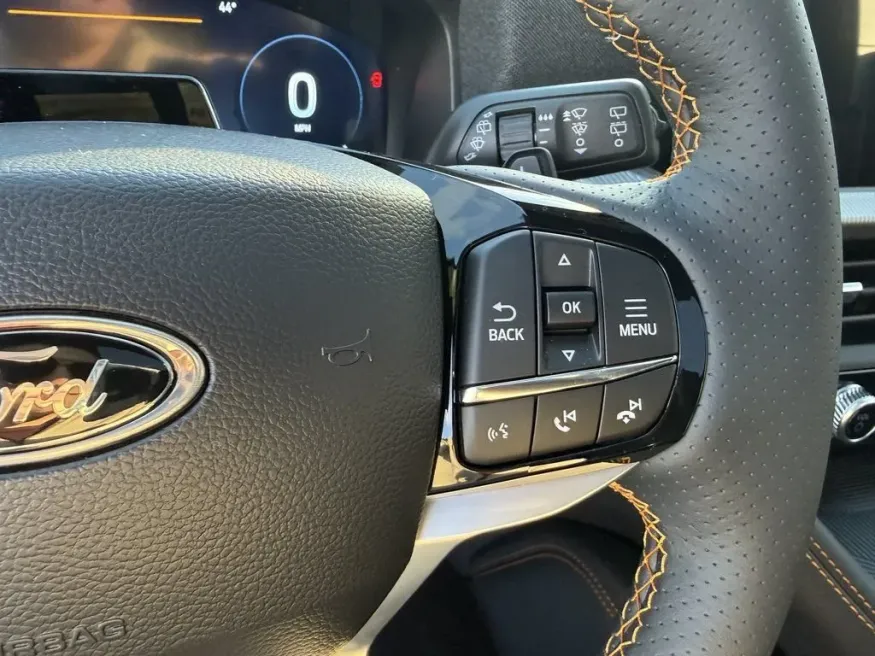 2026 Ford Explorer | Photo 20 of 32