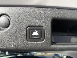 2020 Chevrolet Equinox Premier | Thumbnail Photo 9 of 22