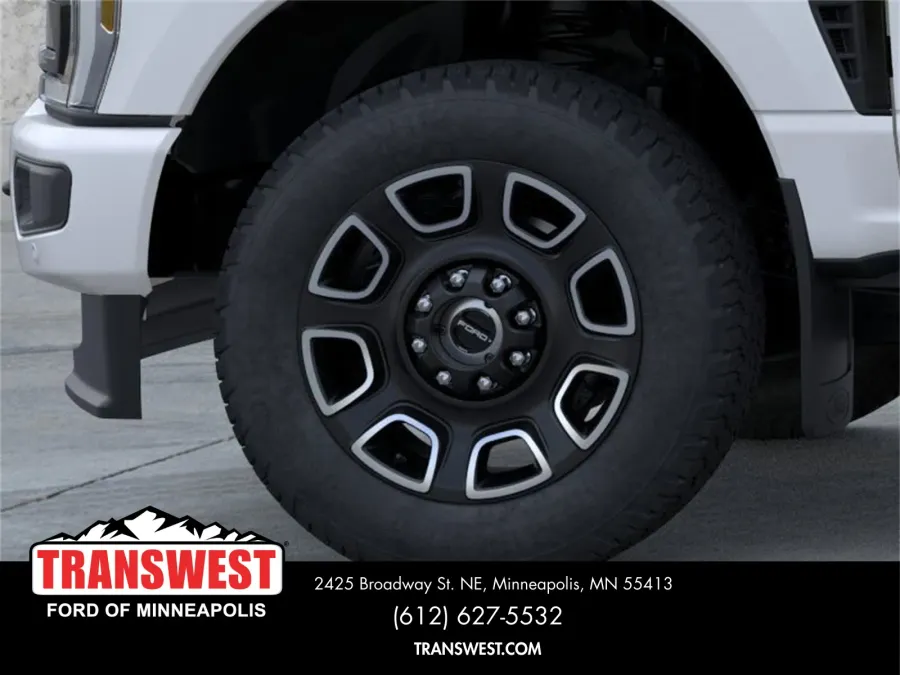 2026 Ford Super Duty F-250 Platinum | Photo 19 of 22