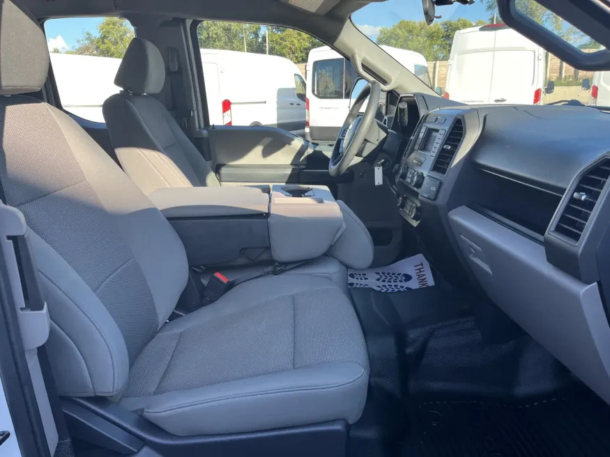 2022 Ford F250 | Photo 8 of 21