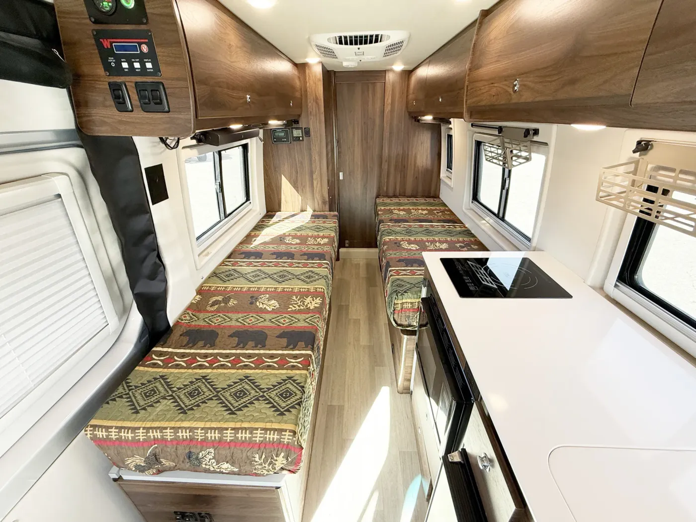 2020 Winnebago Boldt 70KL | Photo 5 of 20