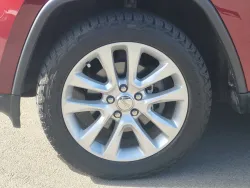 2017 Jeep Grand Cherokee Limited | Thumbnail Photo 9 of 32