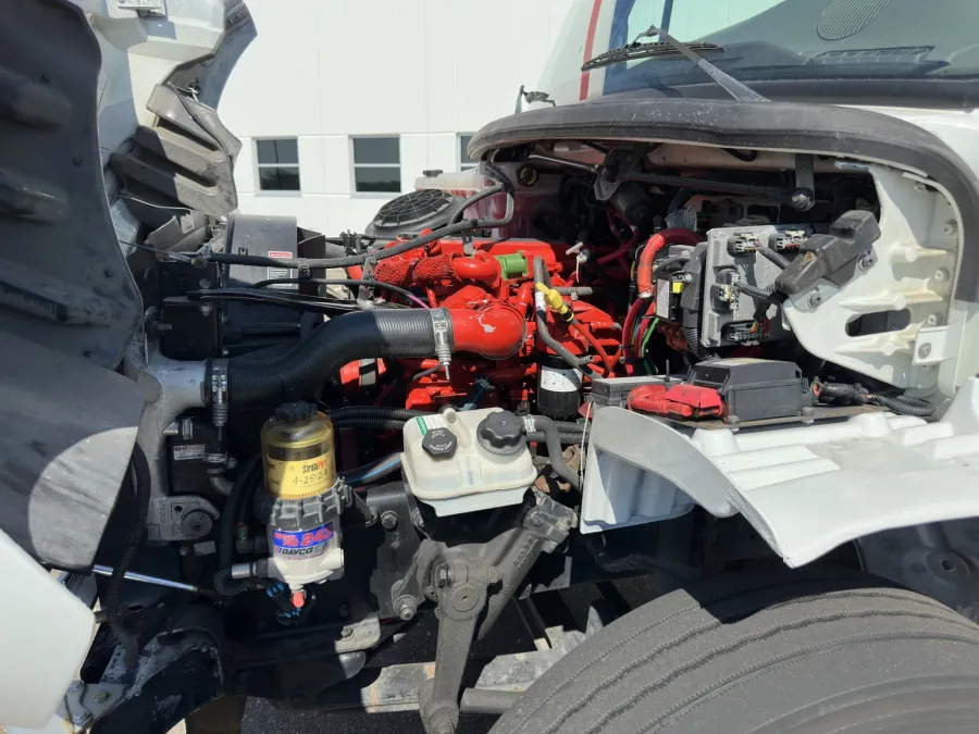 2016 Freightliner M2 106 | Photo 8 of 17