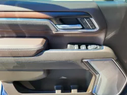 2026 GMC Sierra 2500HD Denali | Thumbnail Photo 18 of 25