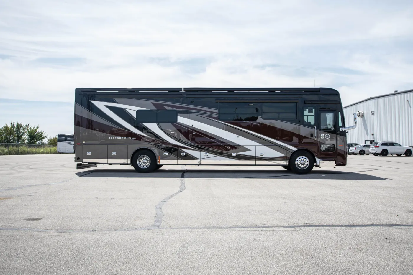 2026 Tiffin Allegro Bus 40IP | Photo 4 of 28