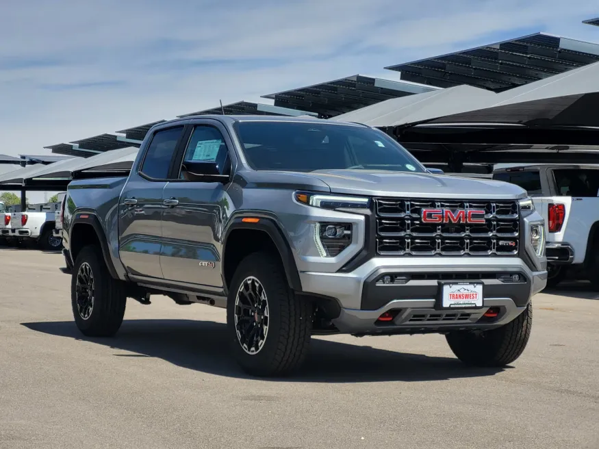 2026 GMC Canyon 4WD AT4 | Photo 2 of 26