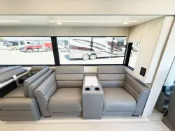 2026 Newmar King Aire 4531 | Thumbnail Photo 8 of 35