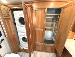 2020 Newmar Dutch Star 4328 | Thumbnail Photo 18 of 31