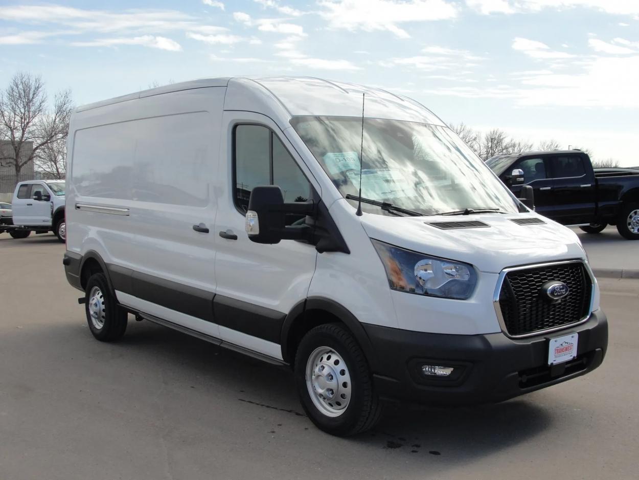 2024 Ford Transit | Photo 7 of 16