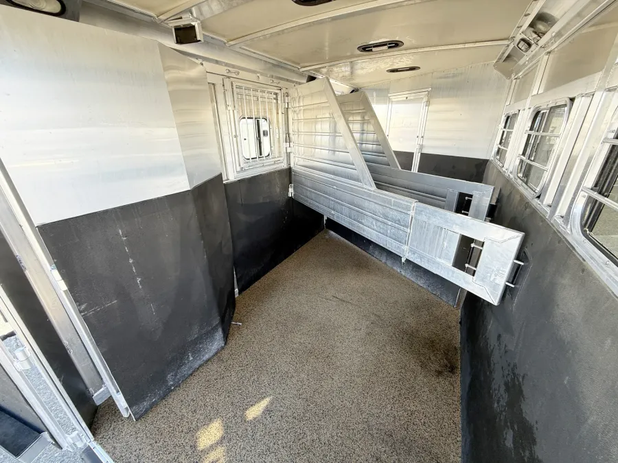 2012 Hart 3HGN | Photo 8 of 16