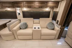 2026 Newmar London Aire 4551 | Thumbnail Photo 16 of 40