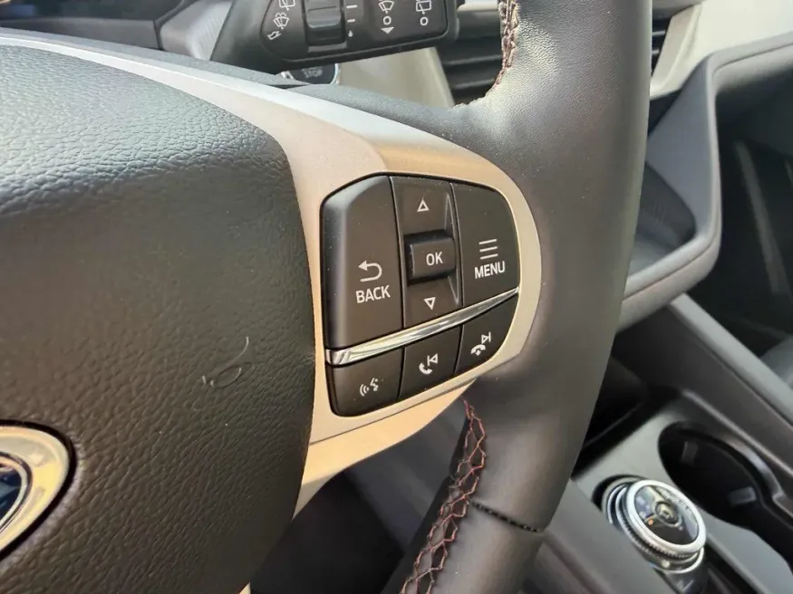 2026 Ford Explorer | Photo 16 of 24