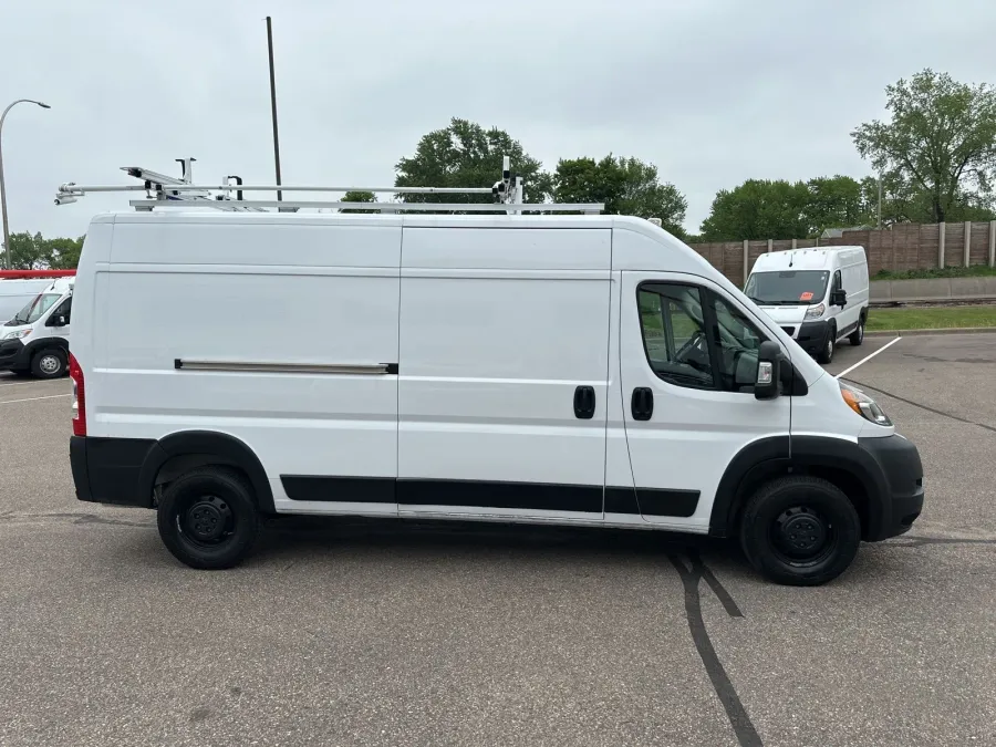 2021 RAM ProMaster 2500 High Roof | Photo 4 of 20