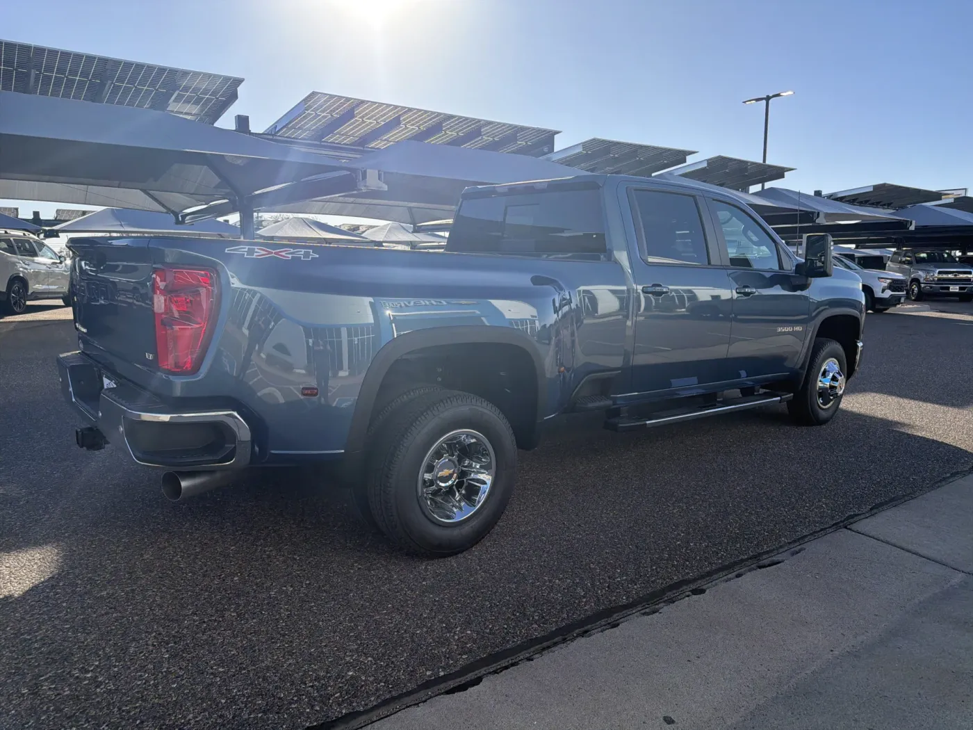 2026 Chevrolet Silverado 3500HD LT | Photo 5 of 19