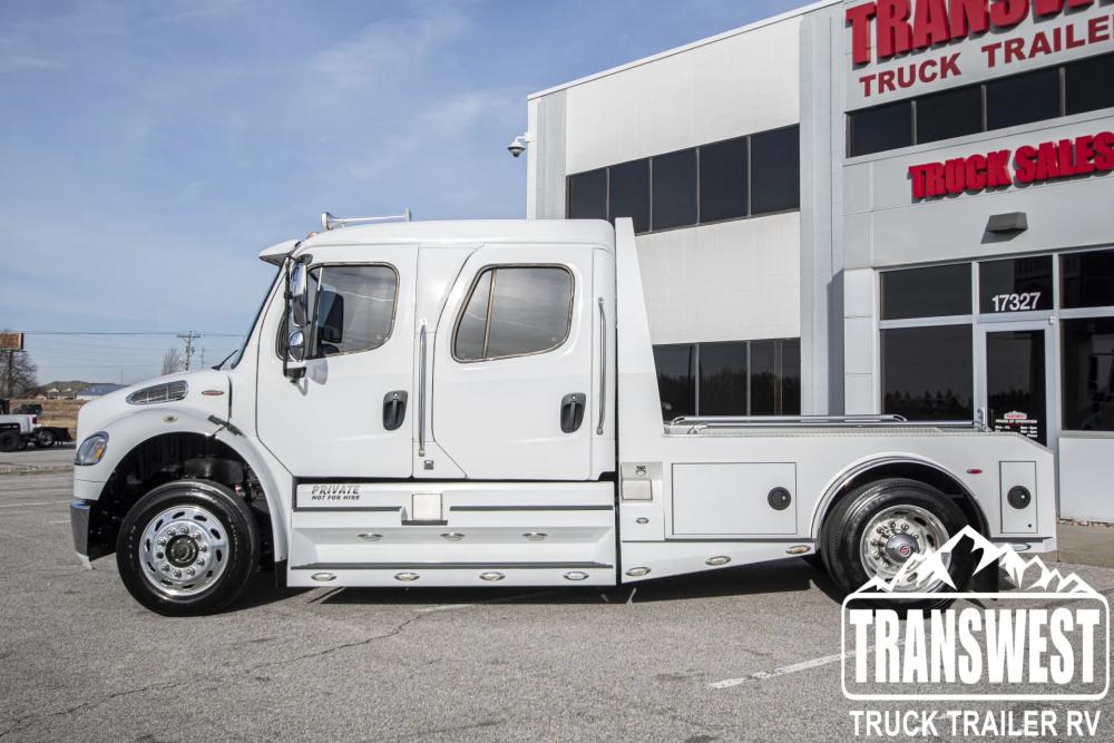 2013 Freightliner M2 106 | Photo 6 of 26