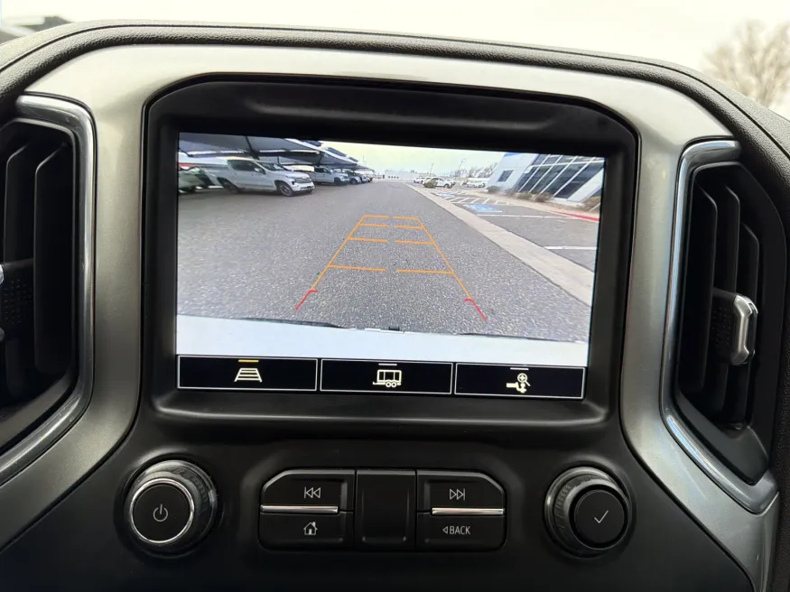 2021 Chevrolet Silverado 1500 LTZ | Photo 14 of 19