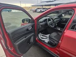 2026 Jeep Compass Latitude Altitude | Thumbnail Photo 8 of 24