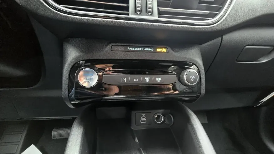 2026 Ford Escape Hybrid | Photo 24 of 32