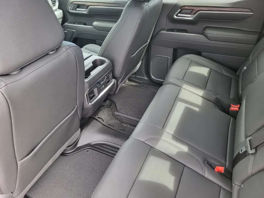 2026 GMC Sierra 1500 SLT | Photo 23 of 26