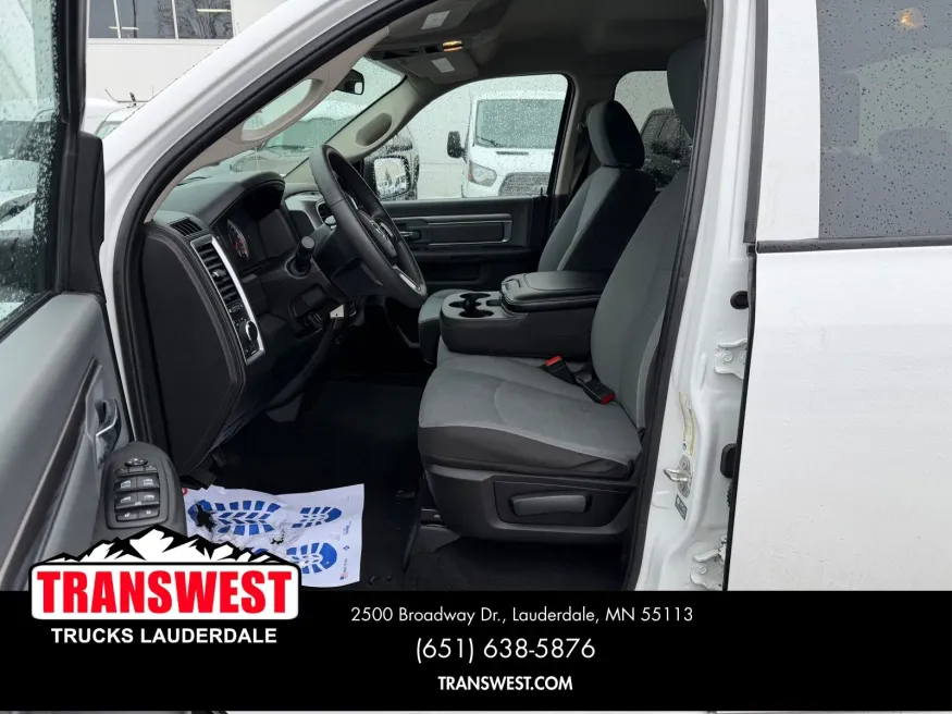 2024 RAM 1500 Classic SLT | Photo 10 of 21