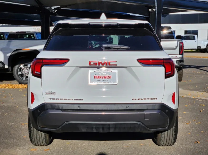 2025 GMC Terrain AWD Elevation | Photo 11 of 28