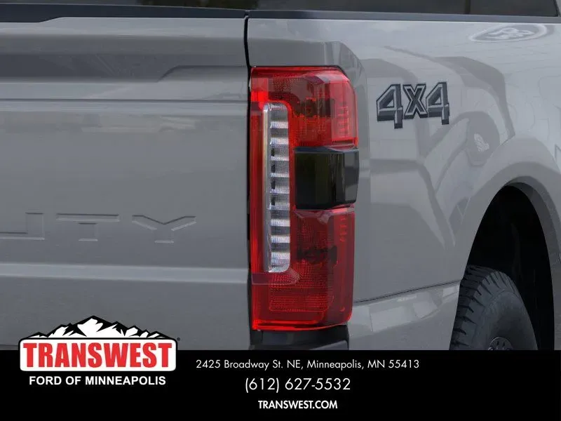 2026 Ford Super Duty F-350 Lariat | Photo 20 of 22