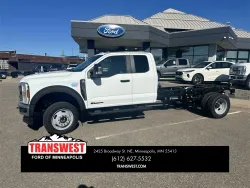 2025 Ford Super Duty F-550 | Thumbnail Photo 2 of 11