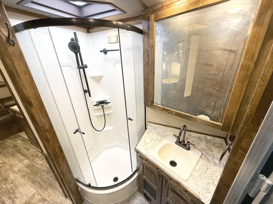 2026 Cimarron Norstar 4HLQ | Photo 11 of 25