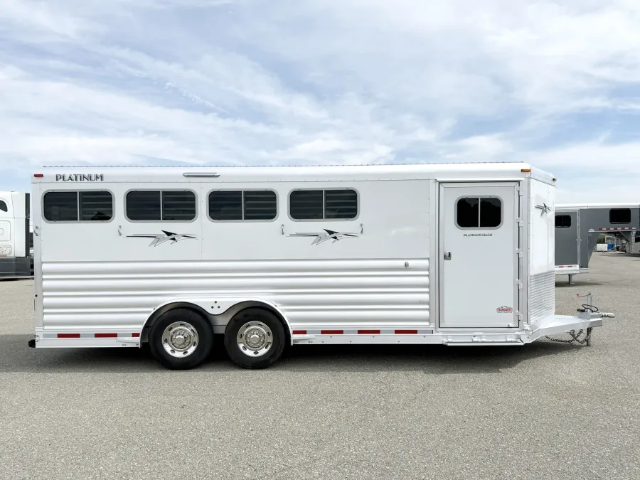 2023 Platinum Coach 4HBP | Photo 3 of 16