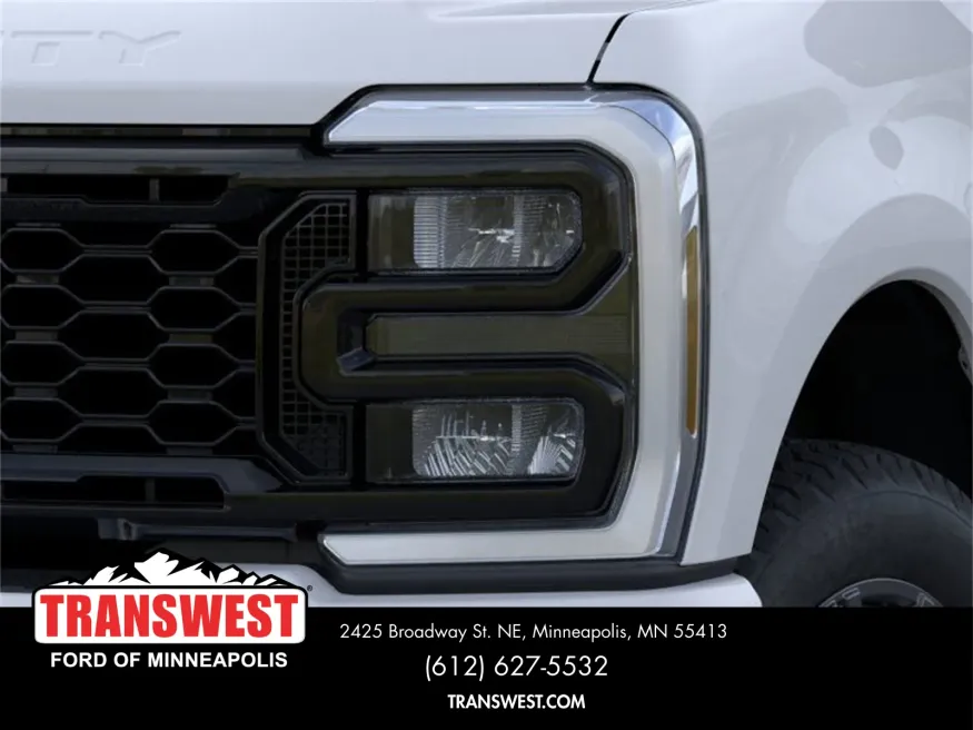 2026 Ford Super Duty F-350 | Photo 18 of 22