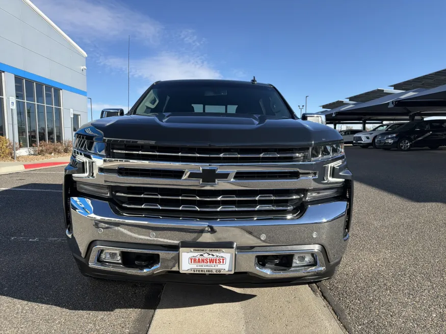 2021 Chevrolet Silverado 1500 LTZ | Photo 7 of 19