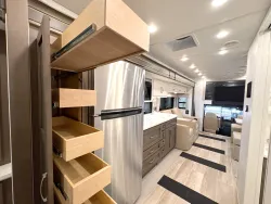 2026 Newmar Grand Star 3444 | Thumbnail Photo 12 of 29