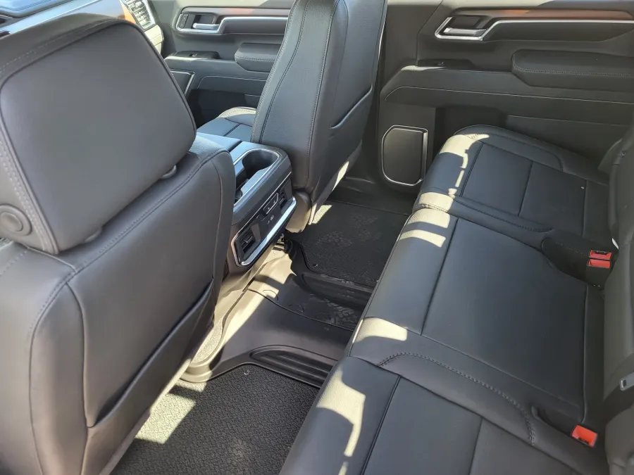 2026 GMC Sierra 2500HD Denali | Photo 22 of 25