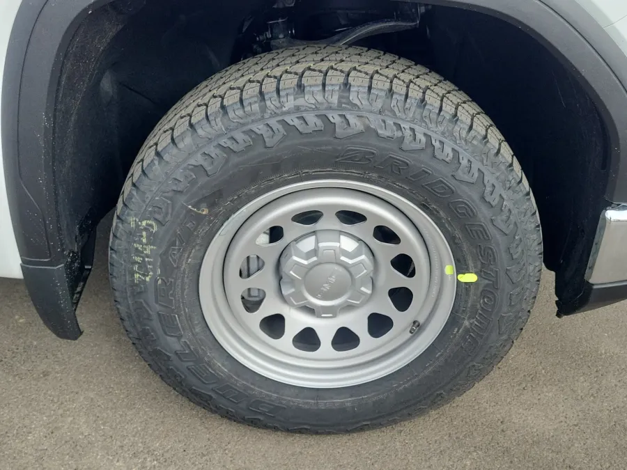 2026 GMC Sierra 1500 Pro | Photo 6 of 23