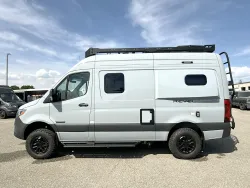 2026 Winnebago Revel 44E | Thumbnail Photo 18 of 19