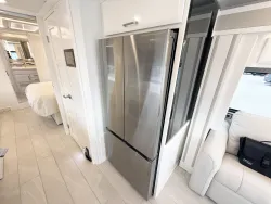 2026 Newmar New Aire 3547 | Thumbnail Photo 11 of 31
