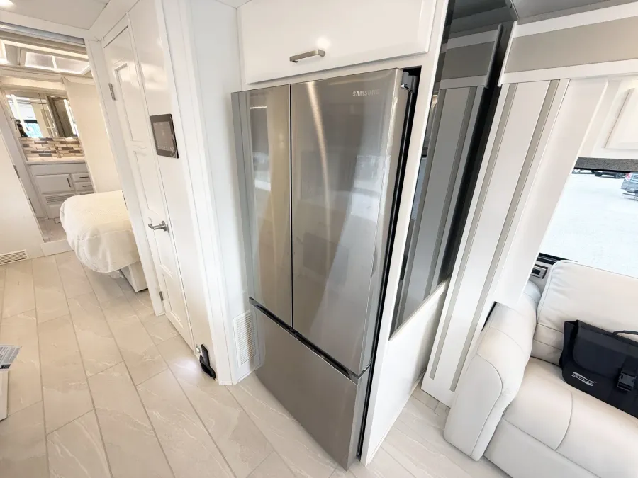 2026 Newmar New Aire 3547 | Photo 11 of 31