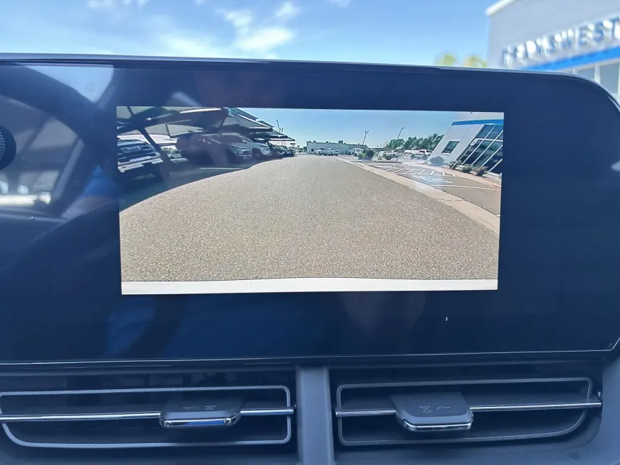 2025 Chevrolet Trax LT | Photo 14 of 20