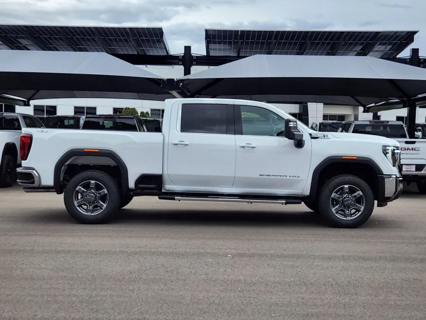2026 GMC Sierra 2500HD SLE | Photo 1 of 30